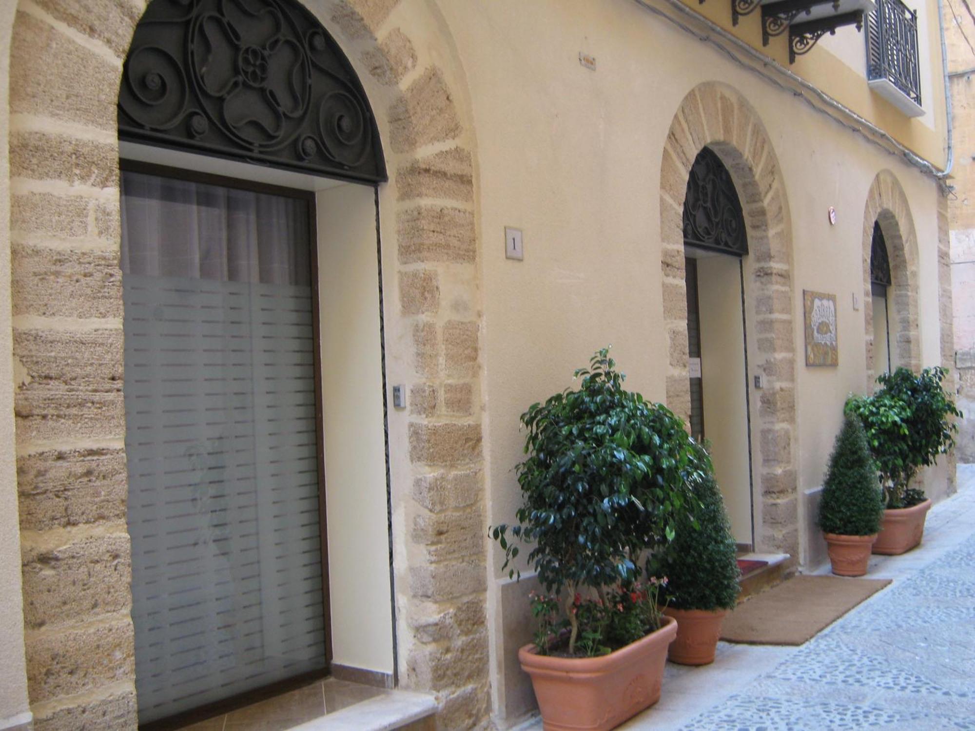 Garibaldi Relais Bed and Breakfast Sciacca Exteriör bild