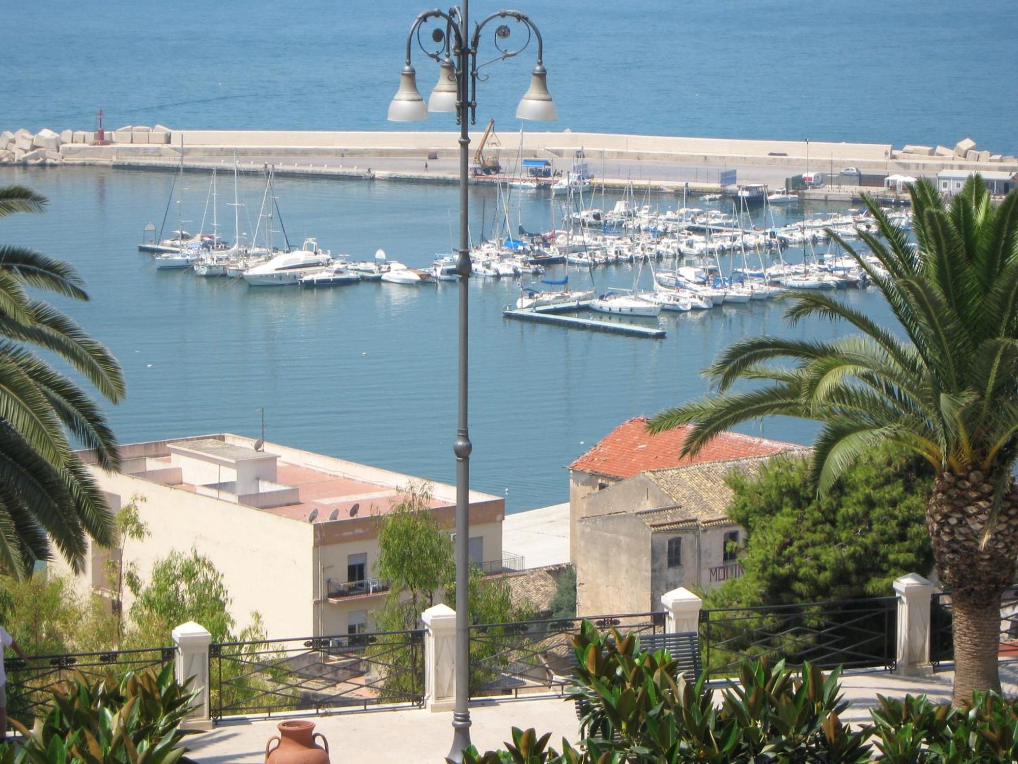 Garibaldi Relais Bed and Breakfast Sciacca Exteriör bild